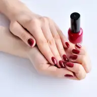 cuidado de uñas y pies realizado en casa